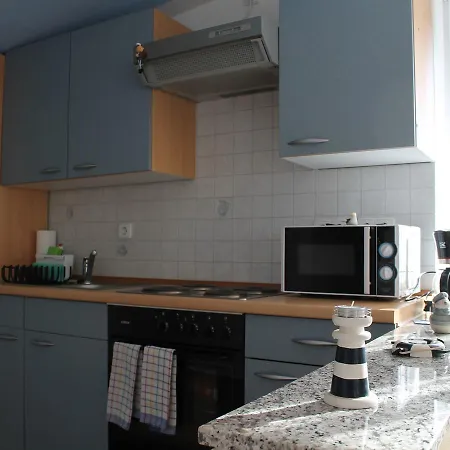 Spacious Bungalow Near Sea In Grundshagen Extérieur photo