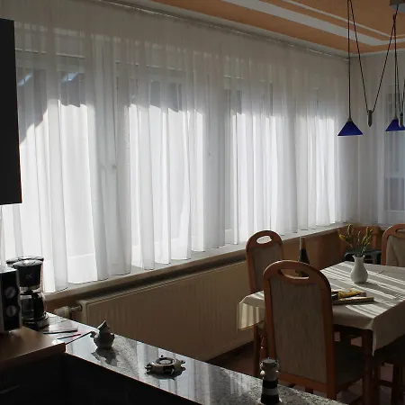 Spacious Bungalow Near Sea In Grundshagen Extérieur photo