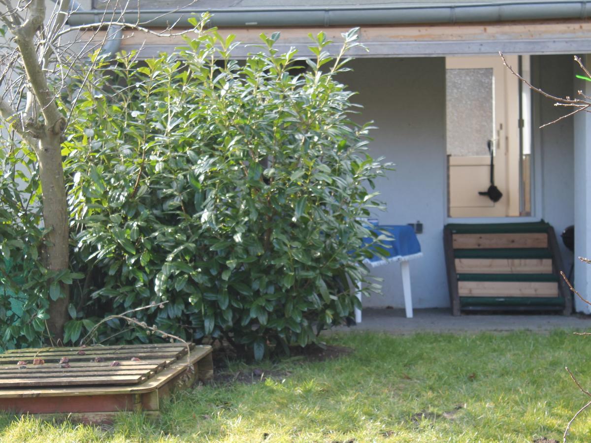 Spacious Bunglow Near Sea In *